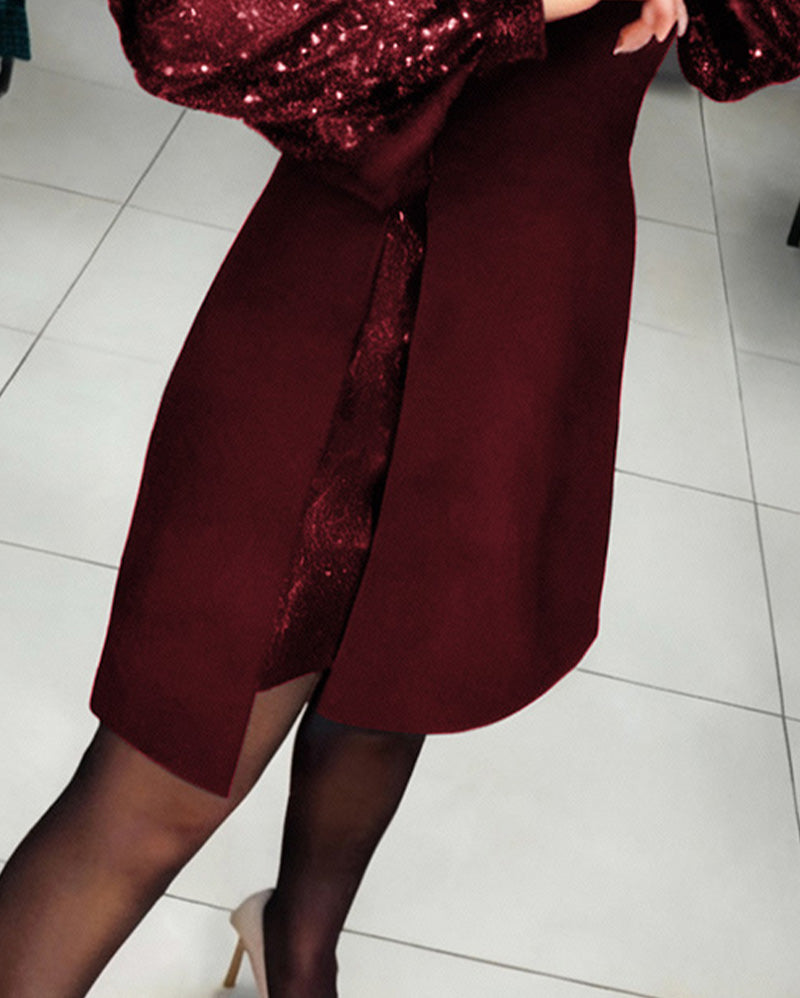 Elegant Kjole Med Puffermer Og Lappetæktsdetaljer