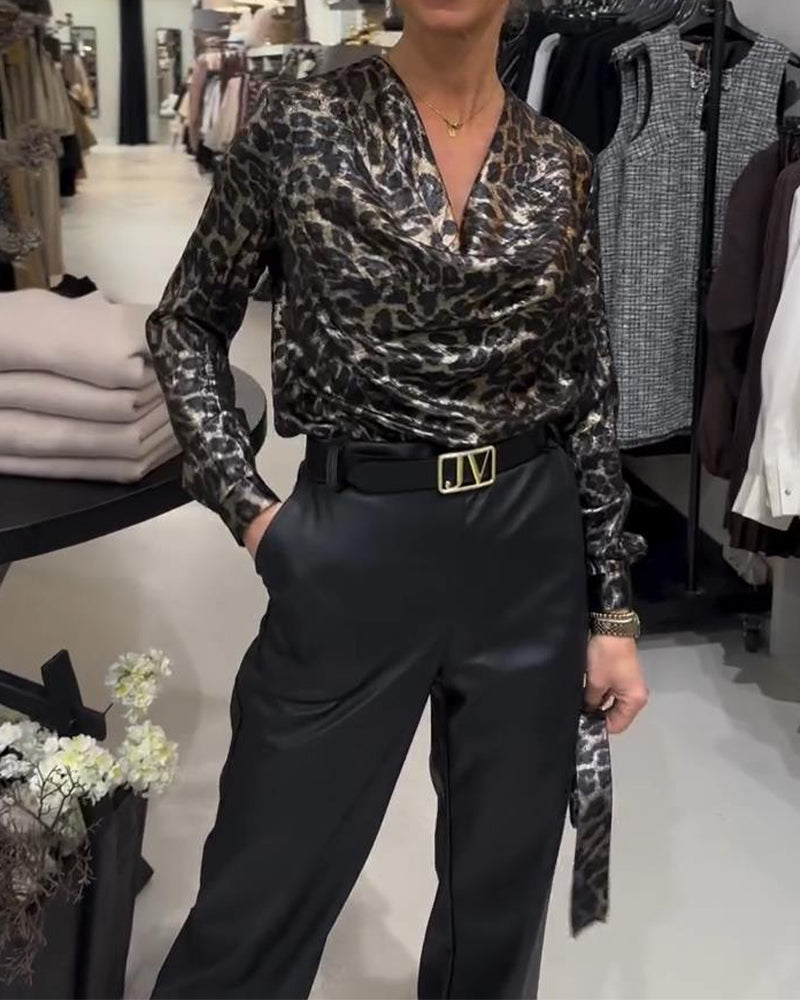 Skjorte Stilfull Leopardtrykk Med Drapert Krage