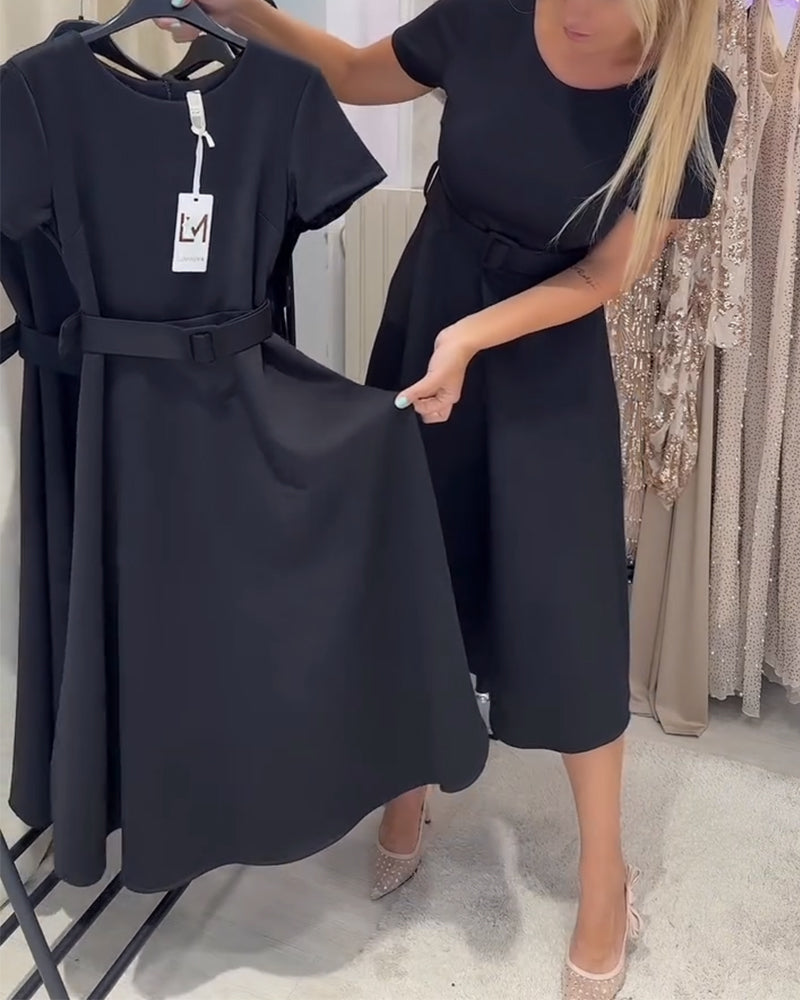 Kjole Rund Halsringning Kortermet Midjesøm A-linje