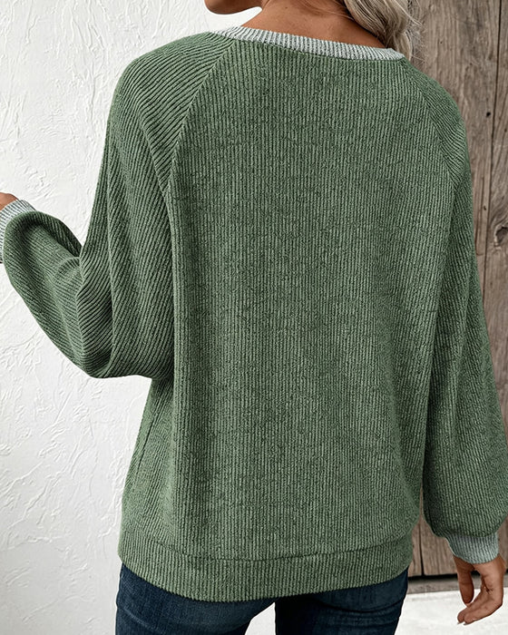 Knit Top Med Kontrasterende Krage Langermet