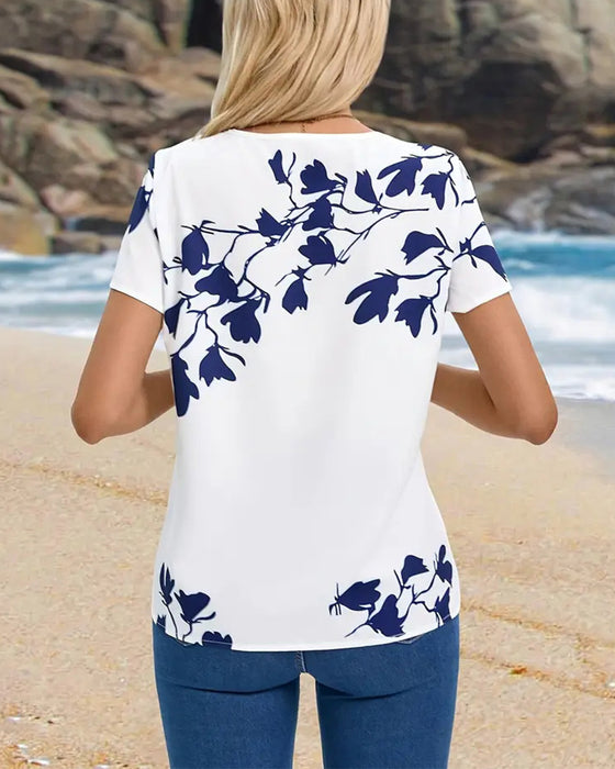 T-skjorte uregelmessig trykk med rund hals