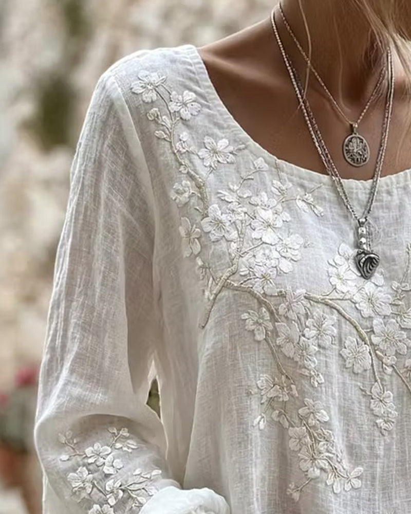 Bluse Teksturert Kirsebærblomst Brodert Rundhalset