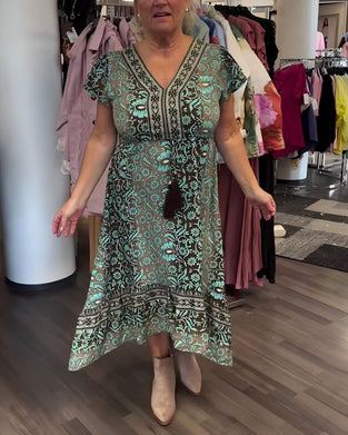 Kjole Retro Blomstertrykk Mellomlang Erm