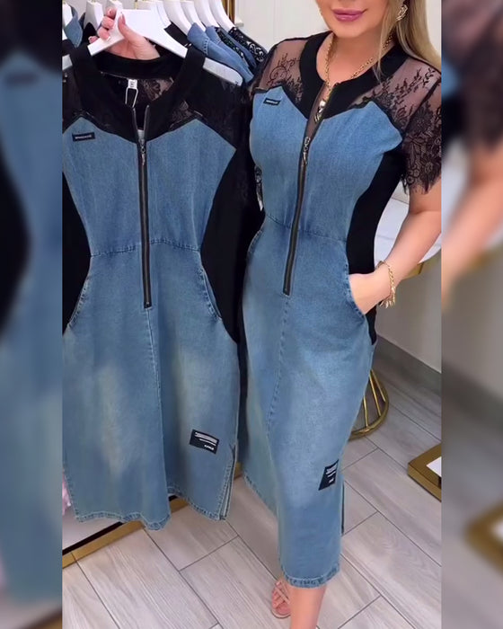 Kjole Med Blonderte Ermer Og Motedesign