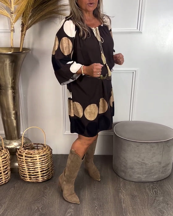 Kjole Med Duskeknute Og Prikke