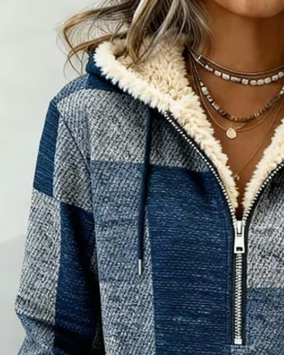 Stilig Hettegenser Med Halv Glidelås Og Fargeblokker