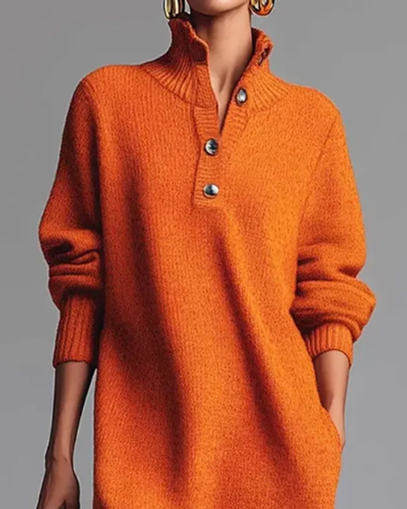 Helfarget Kjole Med Knapper Og Høy Hals