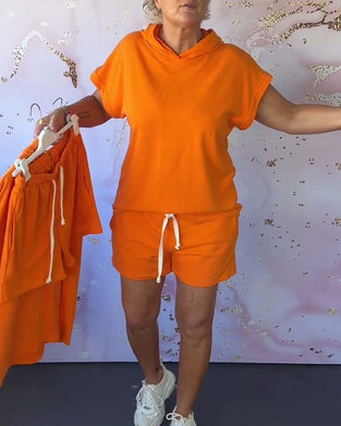 Løst hettesett med ensfarget og kortermet