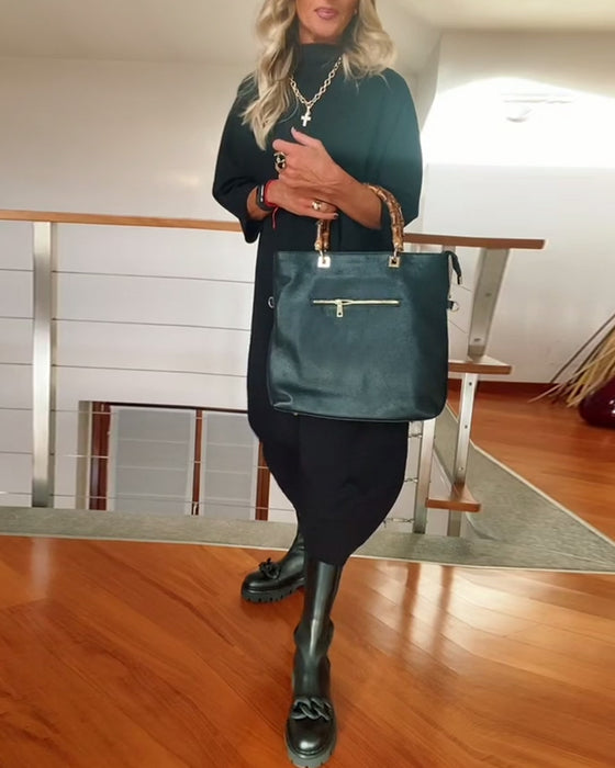 Ensfarget løs fritidskjole med høy krage