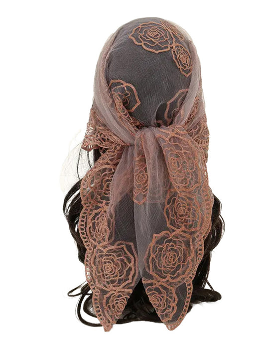Blomstret Nett Scallop Design Bandana