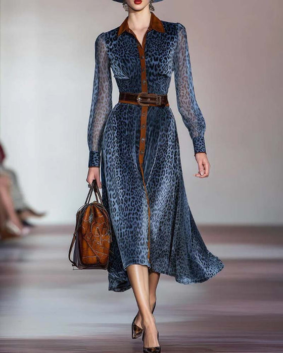 Moderne Kjole Med Leopardprint Og Lappverk