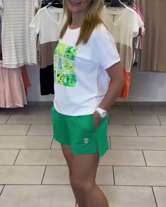 Sett Med Avslappede Shorts Med Trykk Og Mellomhøy Midje
