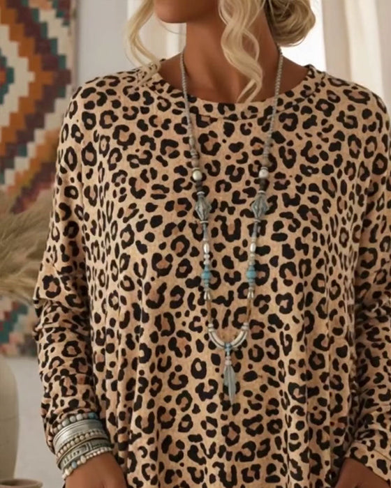 Topp Med Leopardprint Og Rund Hals