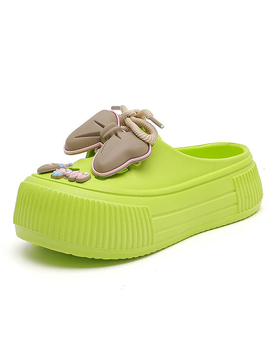 🌴 Dame Pustende Tøfler med Blomsterdekorasjon