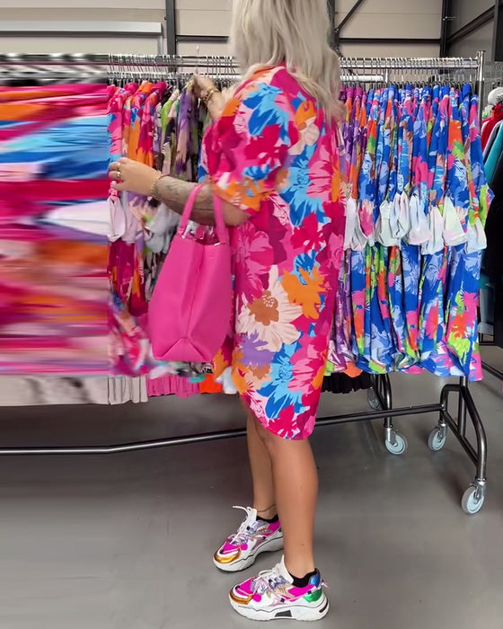 Fargerik midikjole i jakkeslag med blomstertrykk