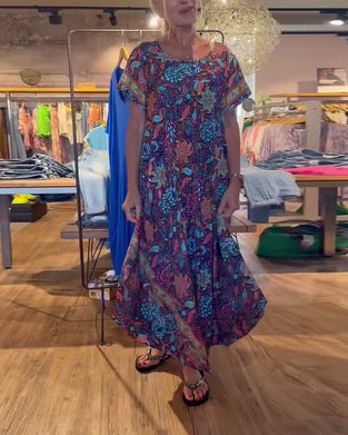 Trykt kortermet lang kjole med rund hals