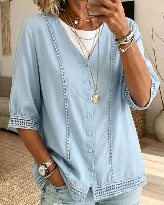 Bluse V-Hals Knapp Blonde Gjennombrutt Ensfarget
