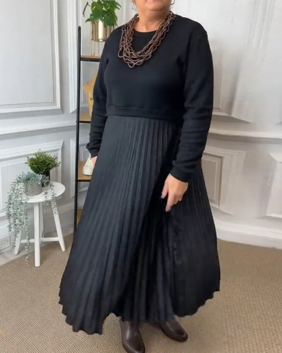 Elegant patchworkkjole med rund hals