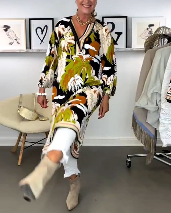 Kjole med V-hals og kokosnøttmønster