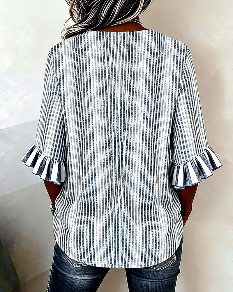 Stripet Bluse Med Volangermer