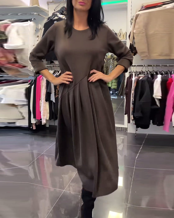 Kjole avslappet rund hals ensfarget