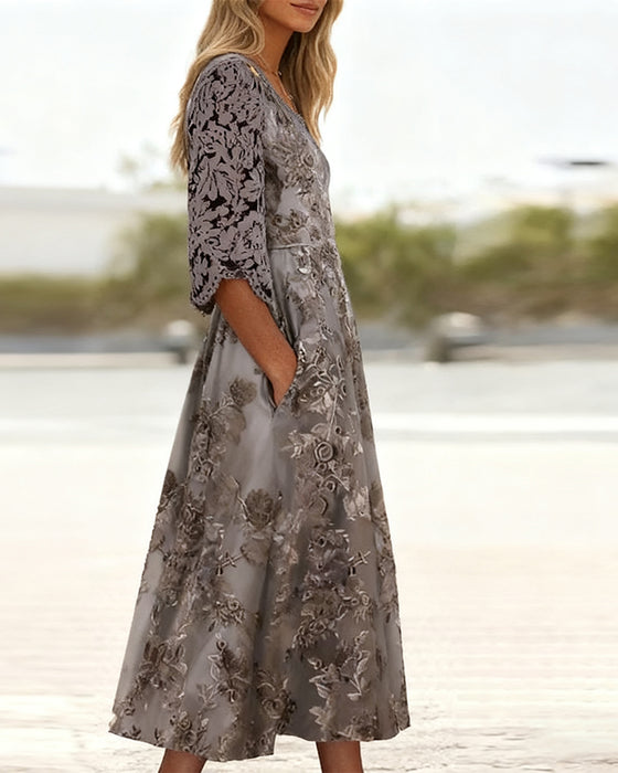 Kjole Med Rund Hals Og Trekvarters Ermer