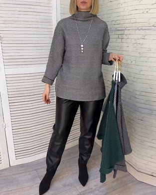 Uformelt topp med turtleneck med trykk