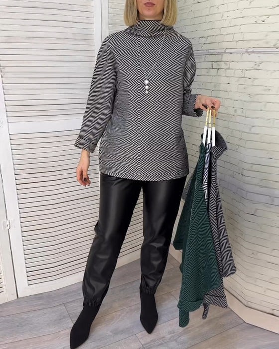 Uformelt topp med turtleneck med trykk