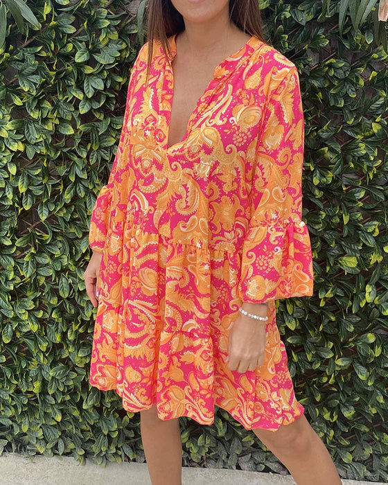 3/4-ermet kjole med v-hals