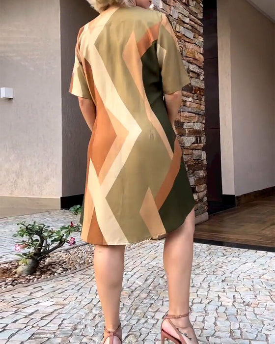 Skjortekjole med v-hals og korte ermer