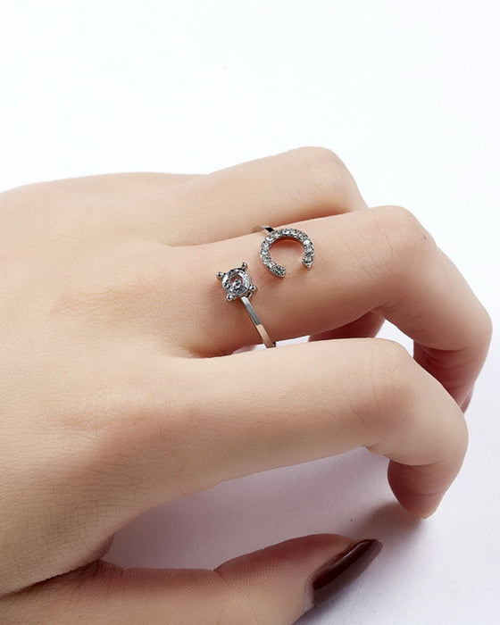 Åpen ring med skrift