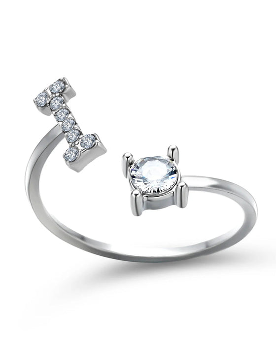 Åpen ring med skrift