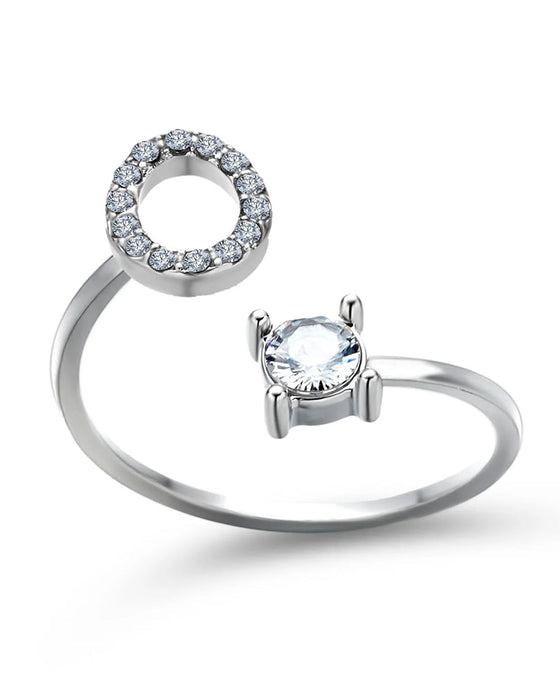 Åpen ring med skrift