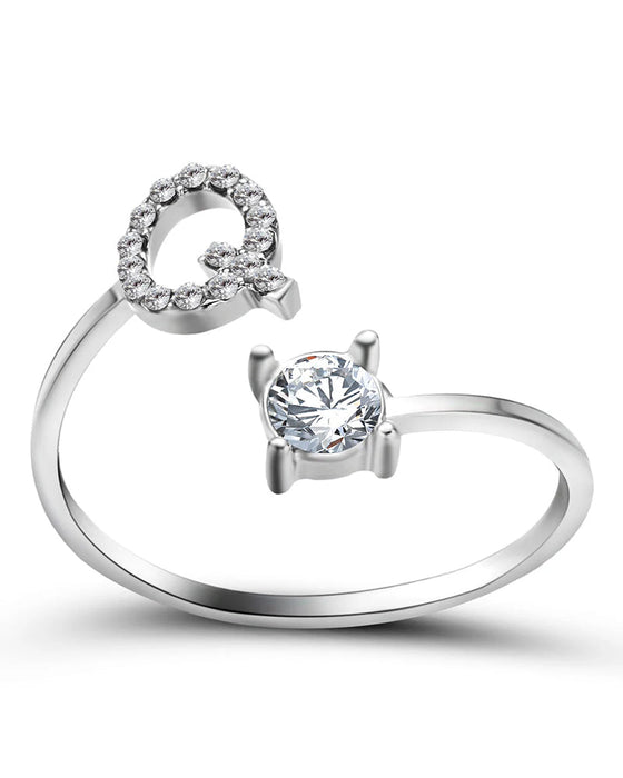 Åpen ring med skrift