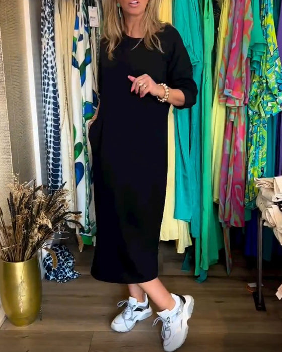 Ensfarget kjole med rund hals