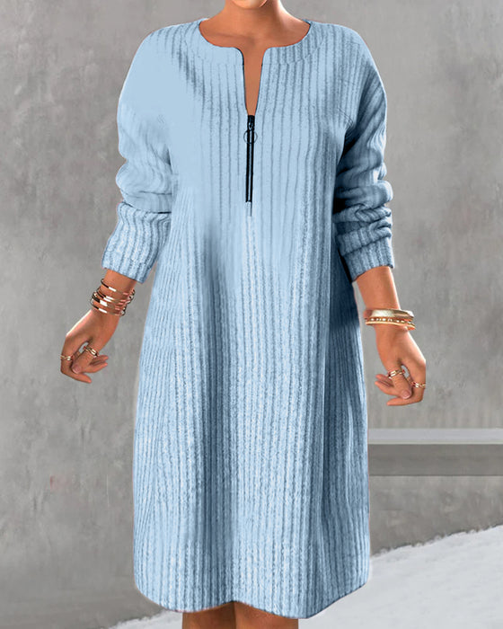 Ensfarget kjole med glidelås