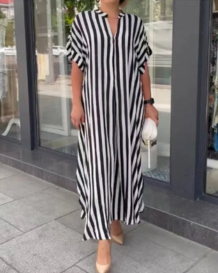 Skjortekjole med V-hals i stripetrykk