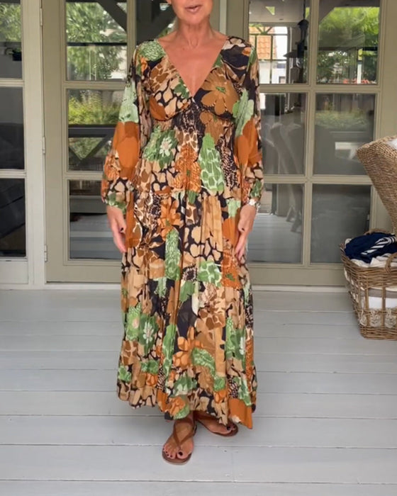 V-hals kjole med lange ermer