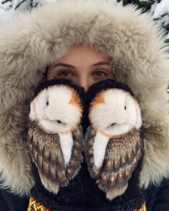 Håndvevde nordiske hansker i ull med ugler