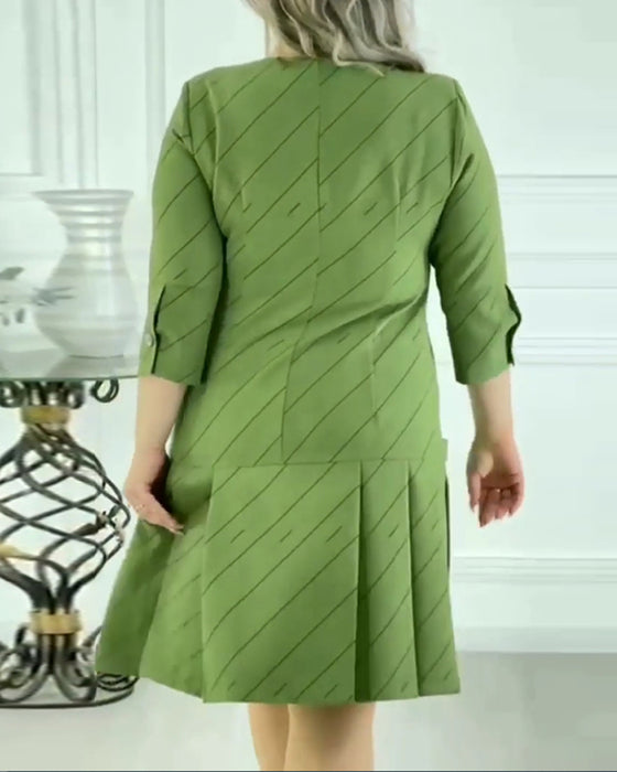 Elegant kjole med rund hals