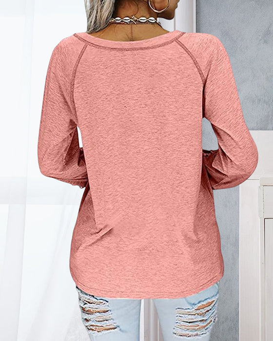 Ensfarget topp med blonder