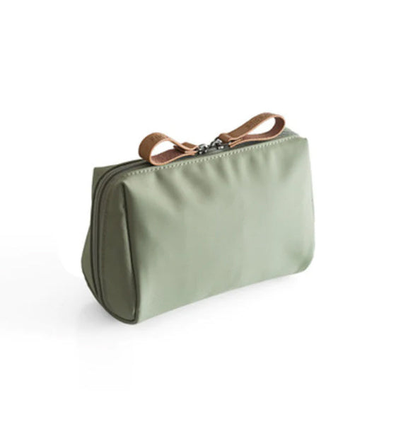 Reise-sminkepose for kvinner