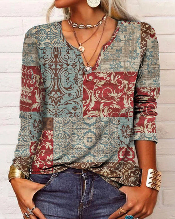 Langermet topp med V-hals og trykk