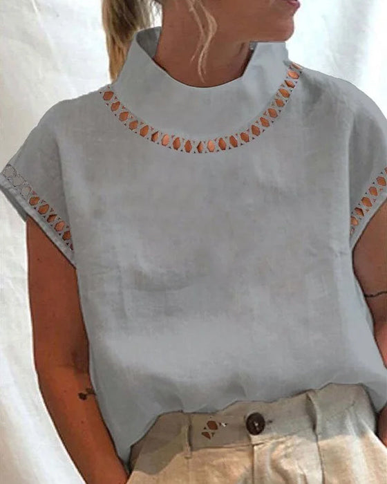 Ensfarget skjorte med blonder med krage