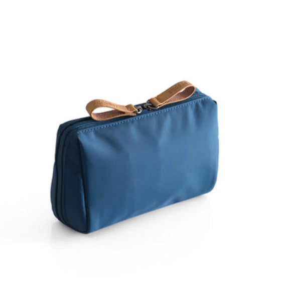 Reise-sminkepose for kvinner