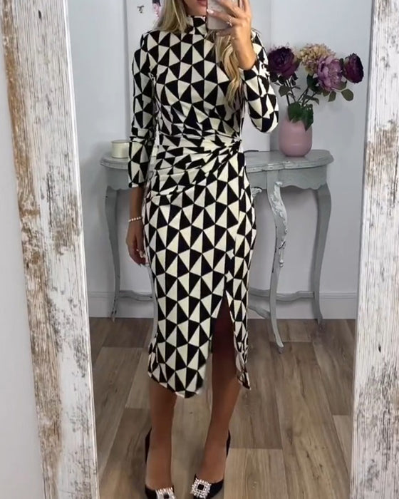 Bodycon kjole med geometrisk trykk