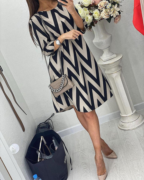 Løs kjole med print