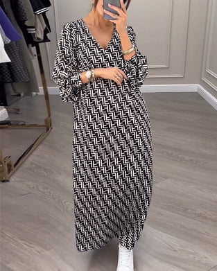 Kjole med trykt geometrisk mønster