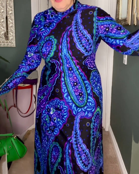 Elegant kjole med paisley-trykk