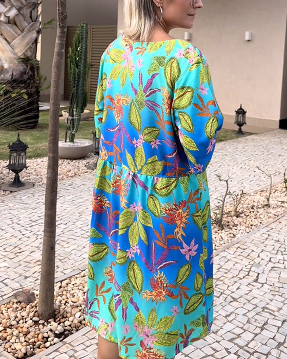 Kjoler med botaniske trykk og uformelle stiler